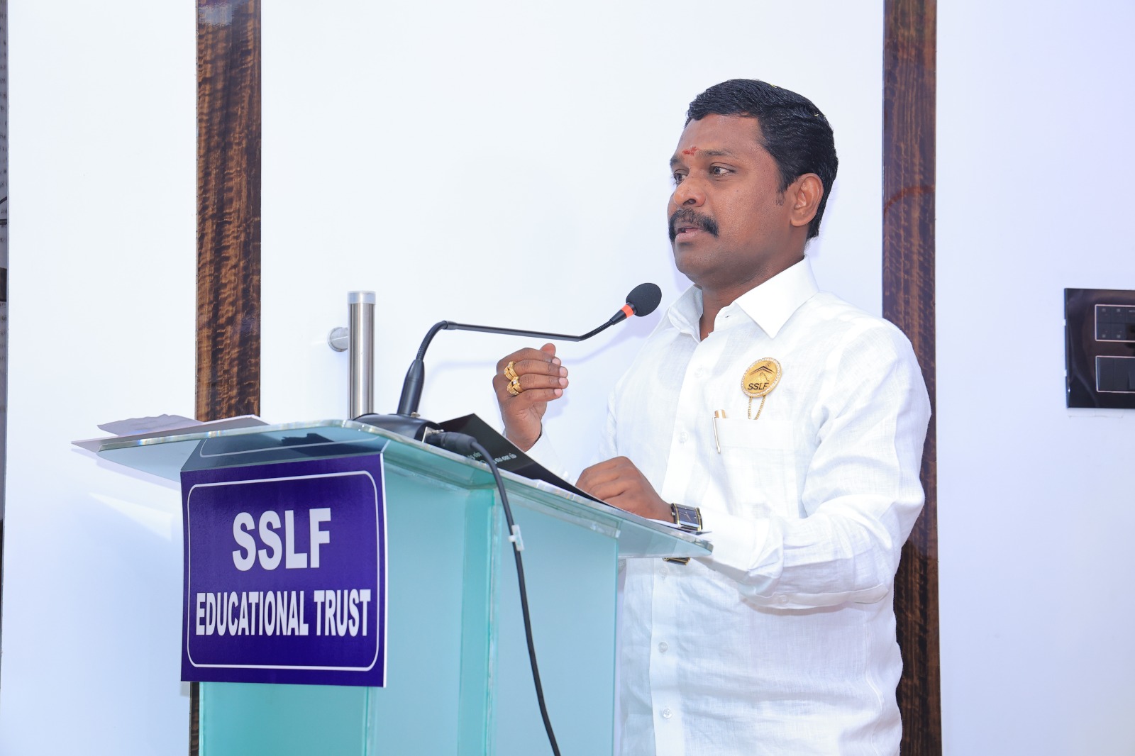 Dr. G. Sakthivel